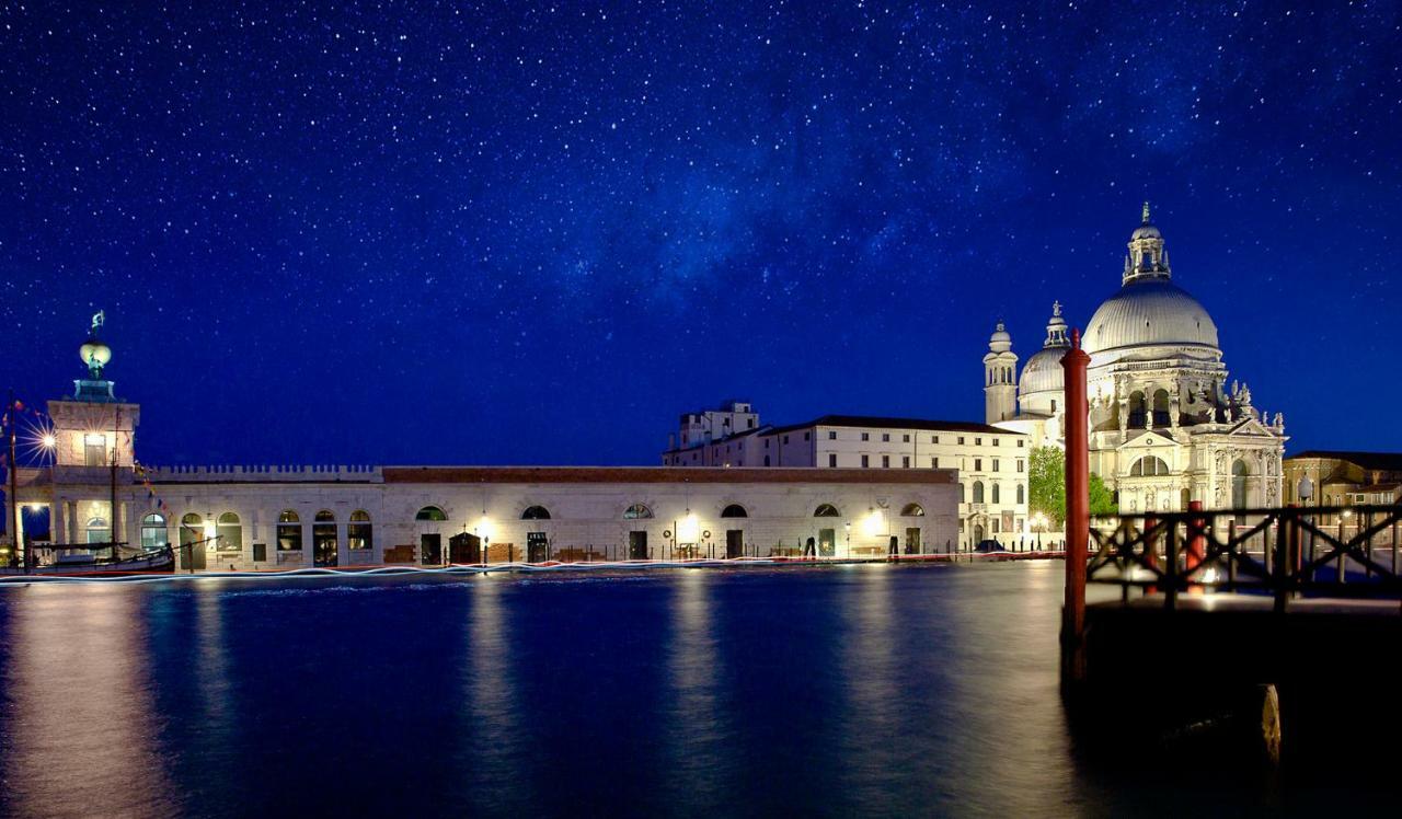 Biennale Ca Dario Apartment Venice Exterior photo