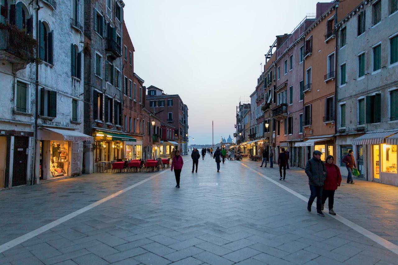 Biennale Ca Dario Apartment Venice Exterior photo