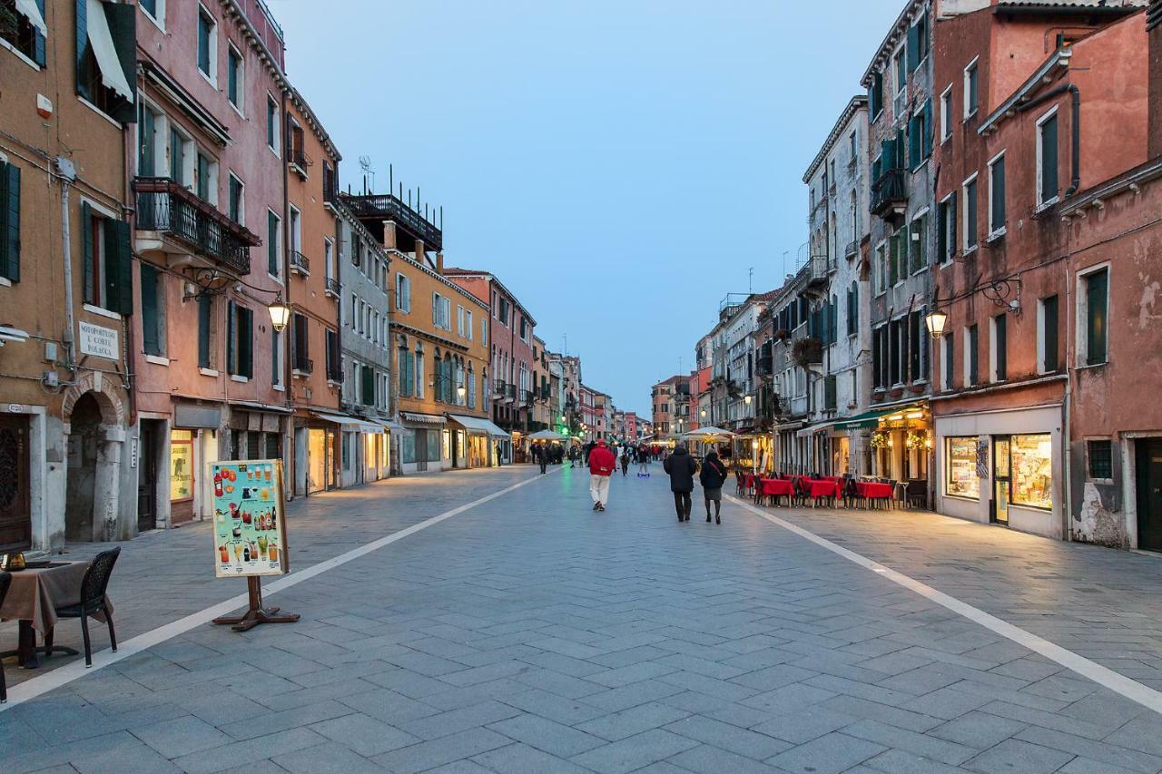 Biennale Ca Dario Apartment Venice Exterior photo